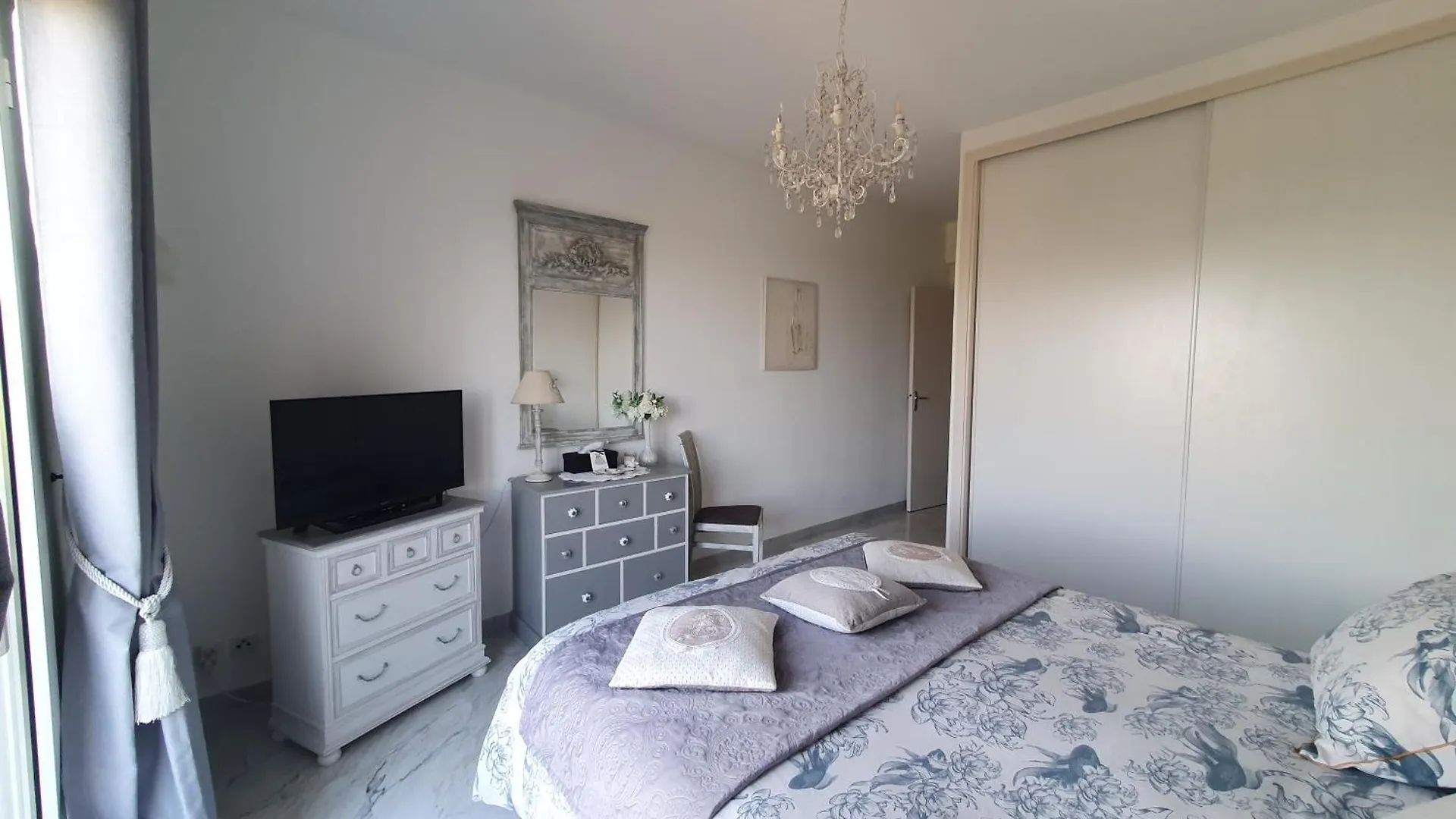 Appartement Grand Azur étoile marine Fnc Guicle à Sainte-Maxime 0*,